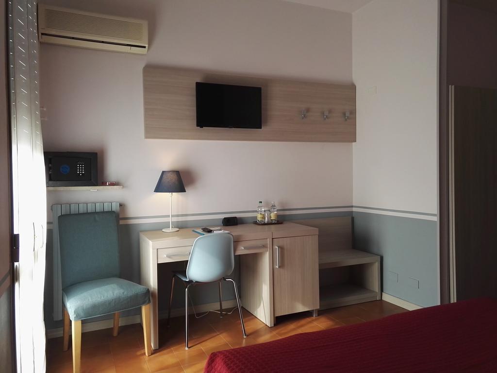 Hotel Astoria Tabiano Terme Exterior photo