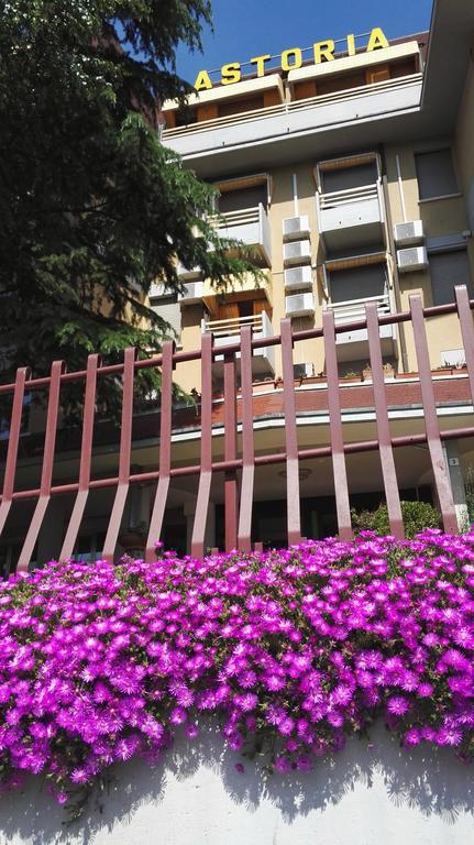 Hotel Astoria Tabiano Terme Exterior photo