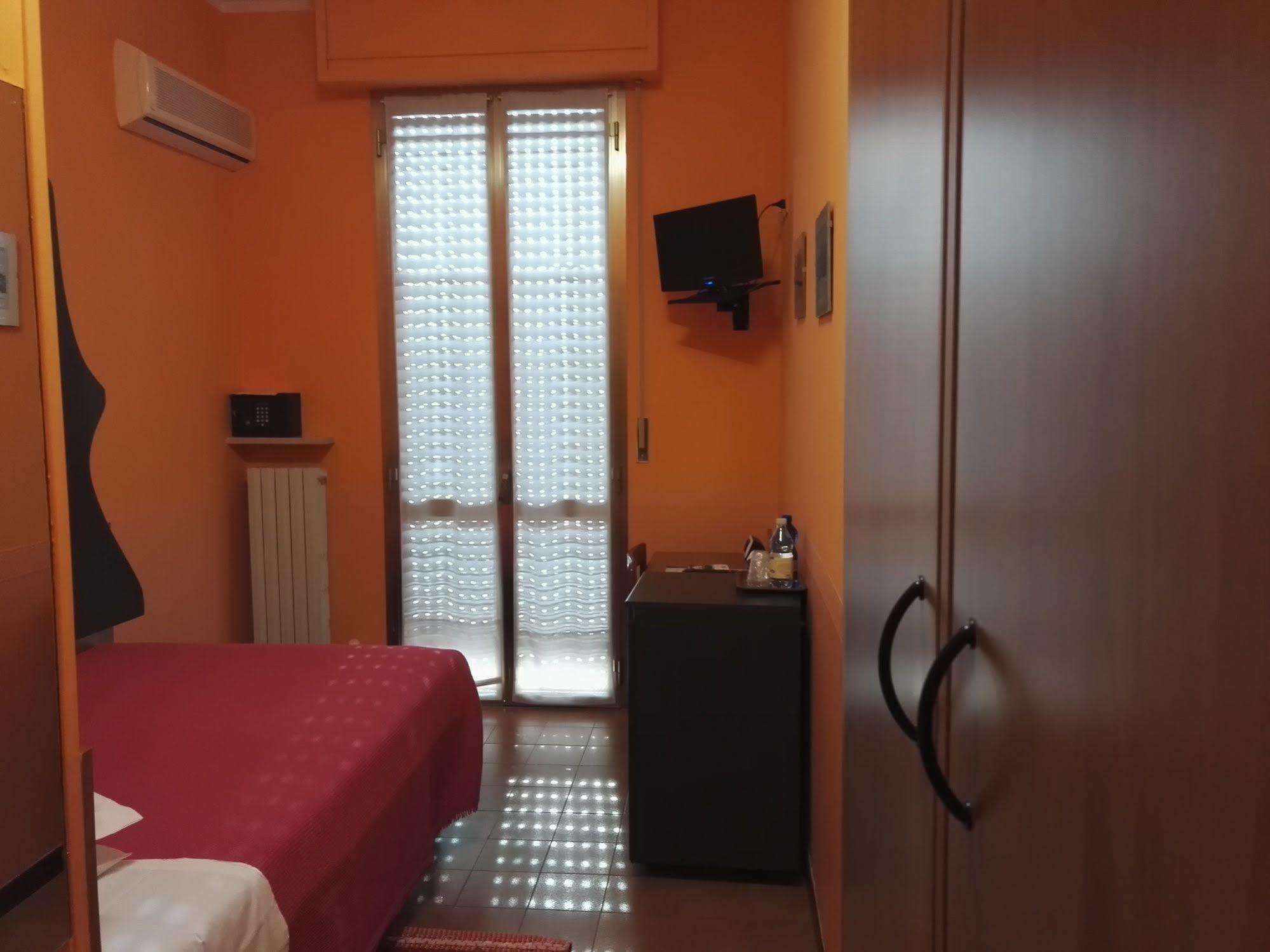 Hotel Astoria Tabiano Terme Exterior photo